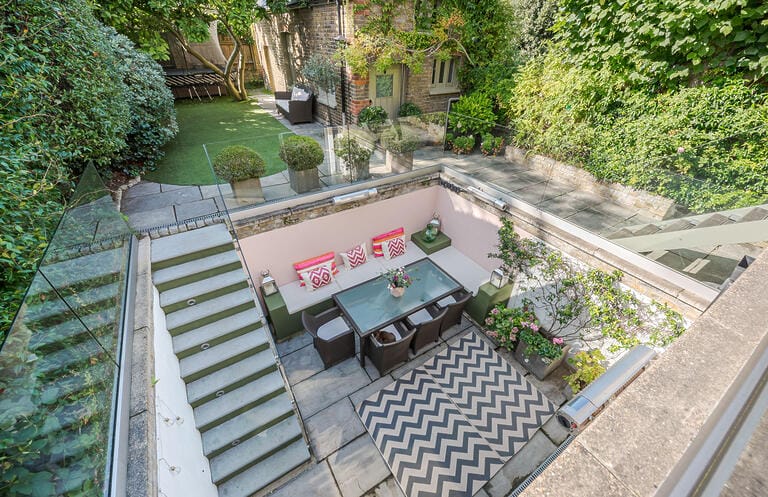 Stunning Four Storey Wandsworth House image 32