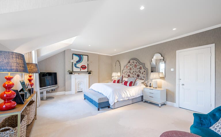 Stunning Four Storey Wandsworth House image 25