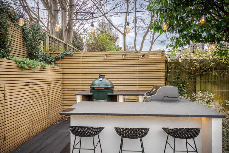 Bright Victorian House in Wandsworth image 25