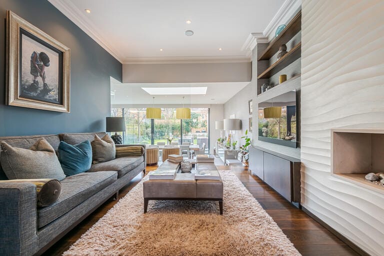 Bright Victorian House in Wandsworth image 9