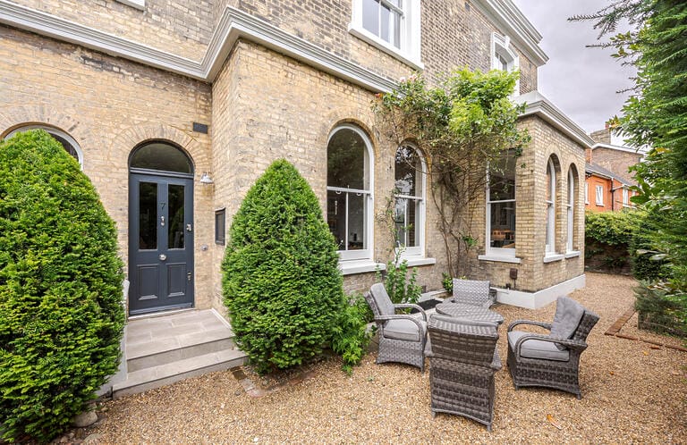 Huge Home With Terraced Garden image 2