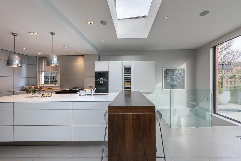 Bright Victorian House in Wandsworth image 8