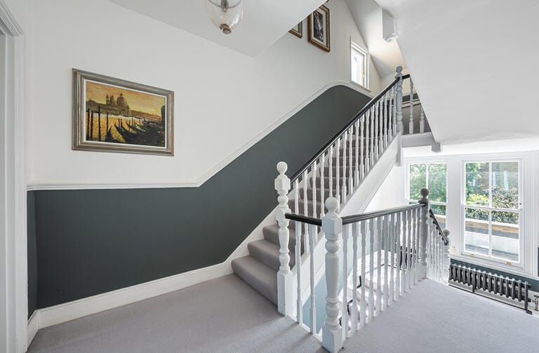 Bright and Spacious Victorian Putney Home image 16