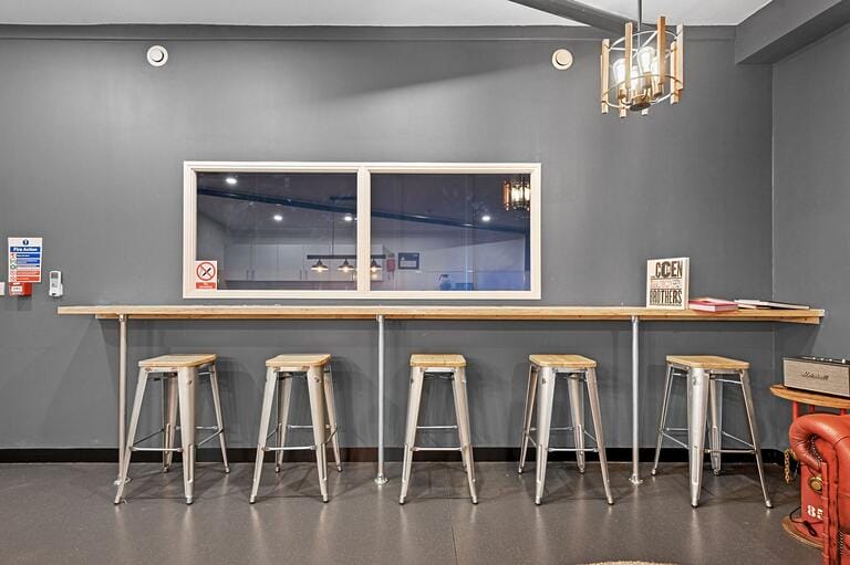 London City 6000sqft Studio image 13