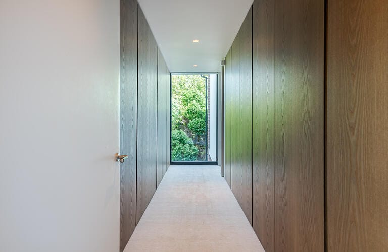 Stunning Modern Design House image 21