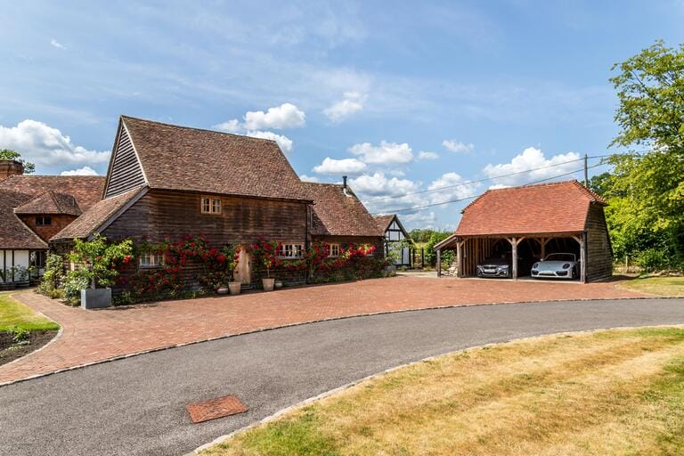 Grade II Listed Former Hall House and Grounds image 20