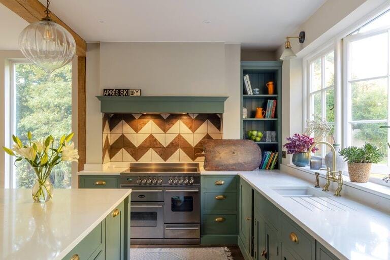 Surrey Countryside Home image 6