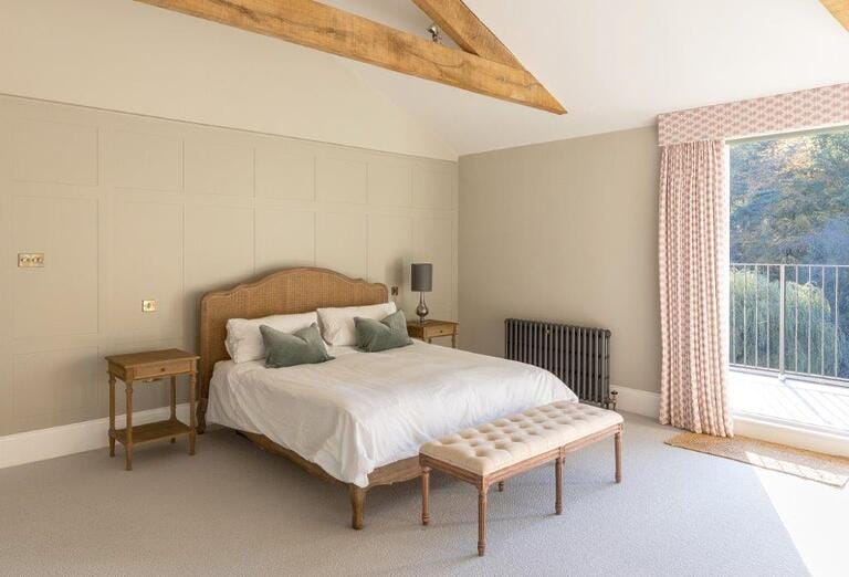 Surrey Countryside Home image 18