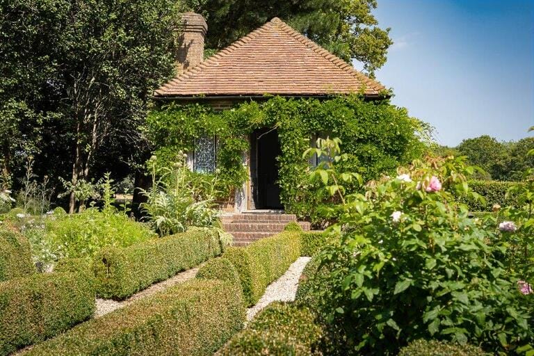 Magnificent Countryside Estate image 28