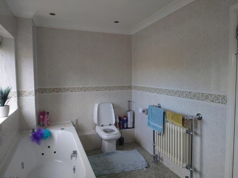 70s/80s Blank Canvas Estate image 38