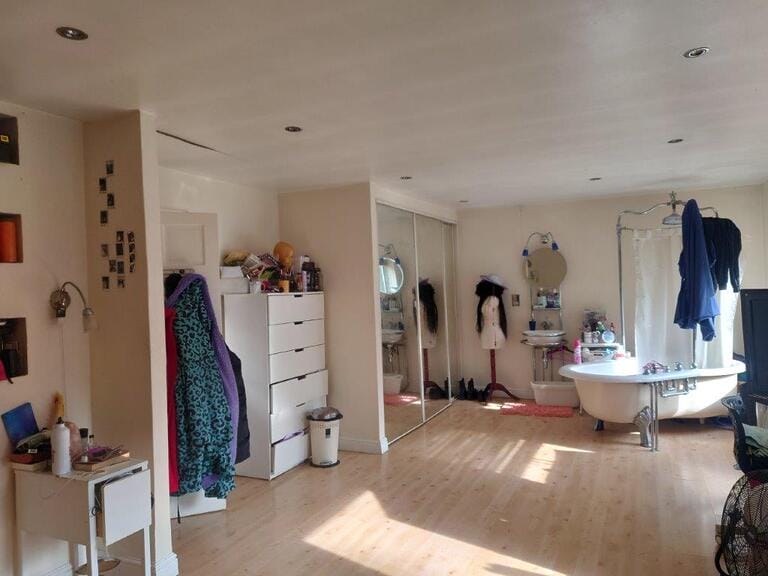 70s/80s Blank Canvas Estate image 37