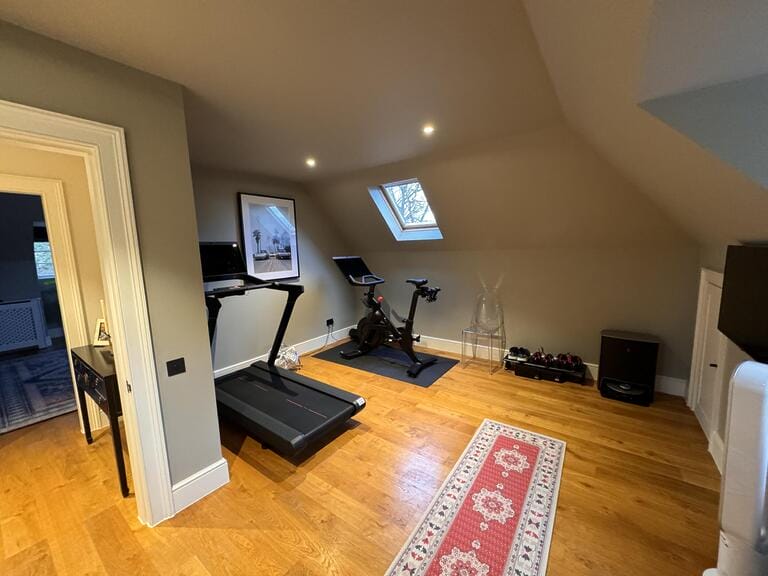 Kingston 7 Bedroom Home image 19