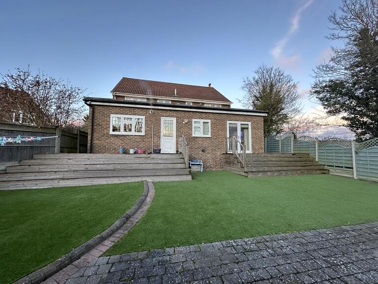 Detached Family Home image 19