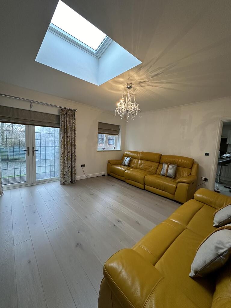 Detached Family Home image 15