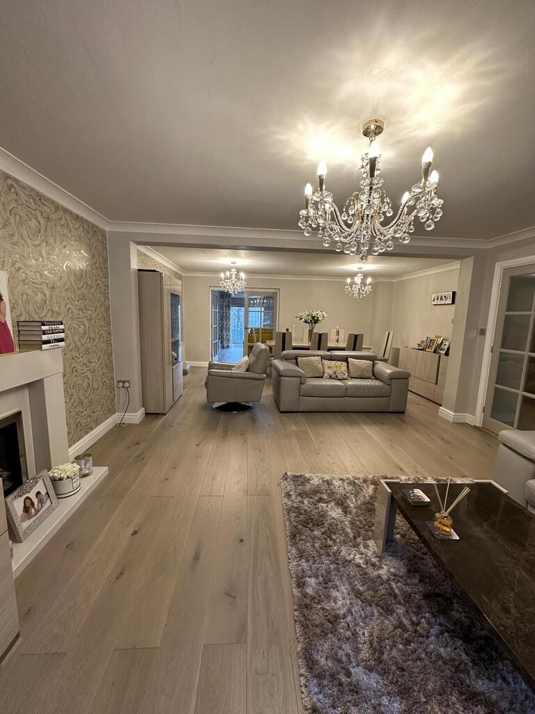 Detached Family Home image 11