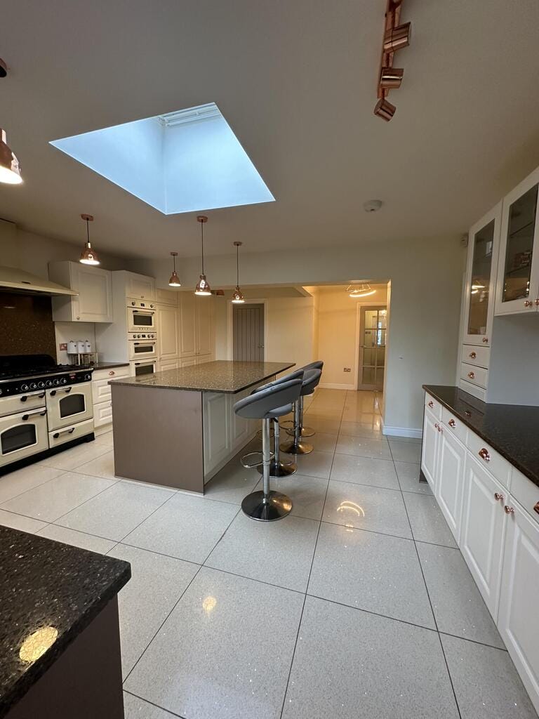 Detached Family Home image 3