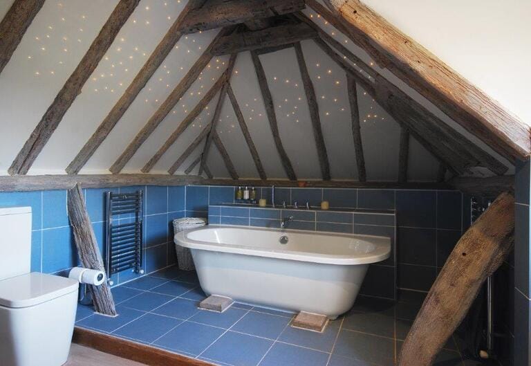 Grade II Listed Manor House image 24