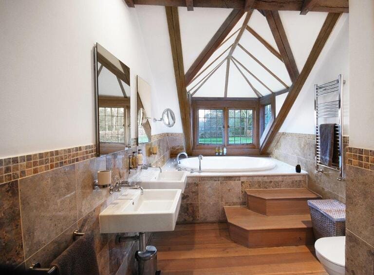 Grade II Listed Manor House image 23