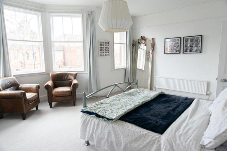 Dutch Style Victorian Semi Detached House image 12