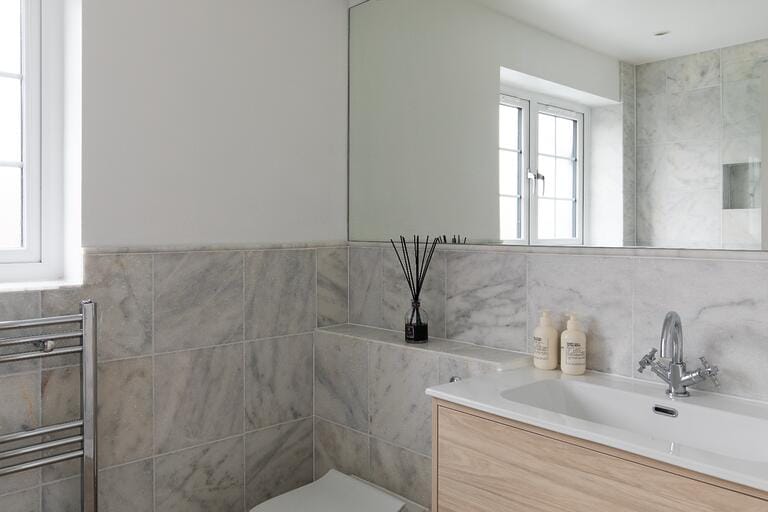 Stylish Semi Detached Home image 16