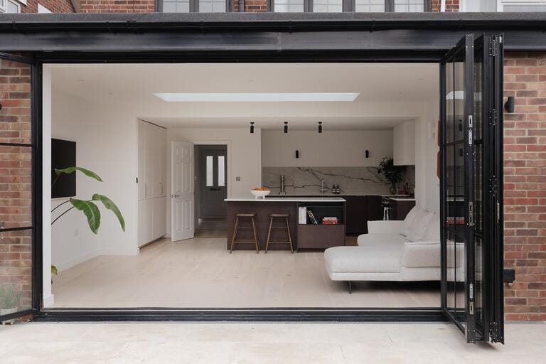 Stylish Semi Detached Home image 8