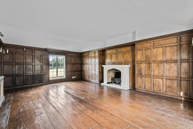 Magnificent Grade II Listed Hampton Home image 6