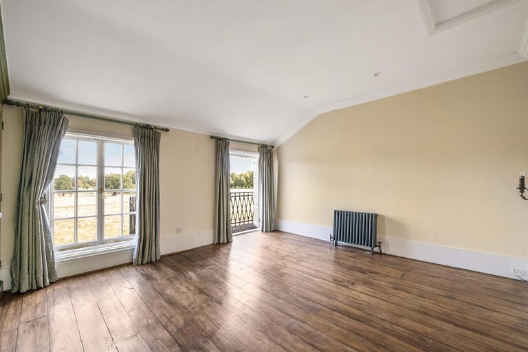 Magnificent Grade II Listed Hampton Home image 16