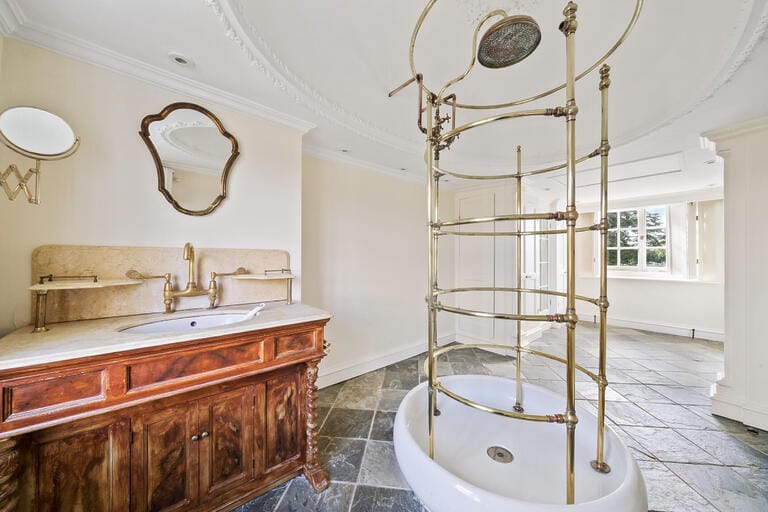 Magnificent Grade II Listed Hampton Home image 31