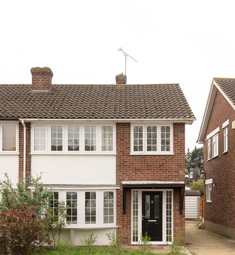 Stylish Semi Detached Home image 1