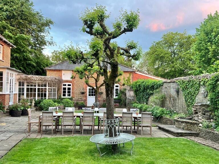 Georgian Location House in Surrey Hills image 28
