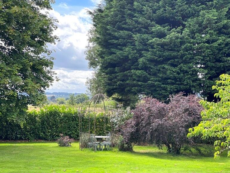 Georgian Location House in Surrey Hills image 39