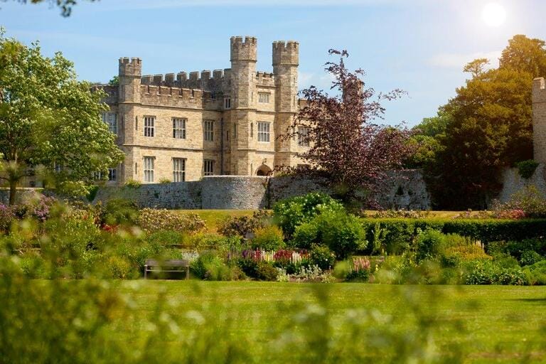 Picturesque Castle in Kent image 24