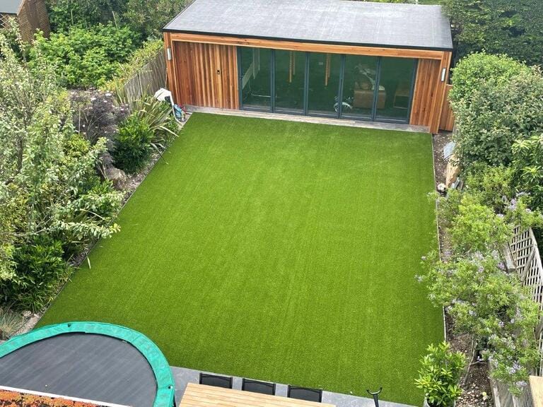 Family Home in Wandsworth image 43