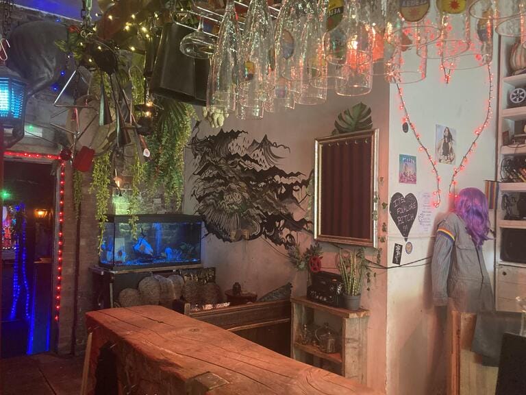 Music & Events Venue with Studio Flat image 9