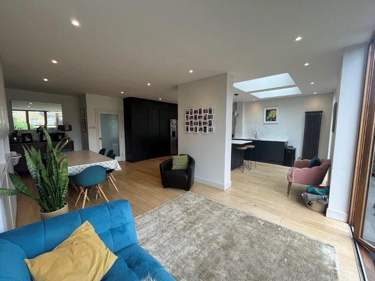 Family Home in Wandsworth image 7