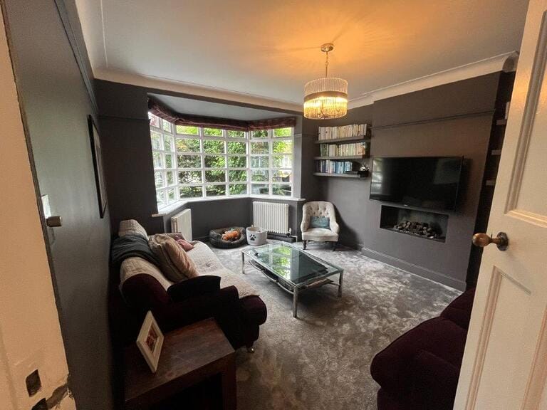 Family Home in Wandsworth image 12
