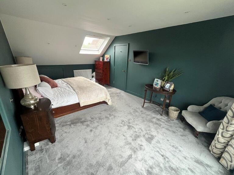 Family Home in Wandsworth image 19