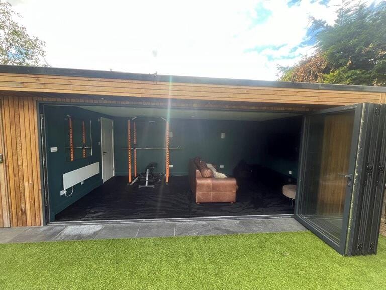 Family Home in Wandsworth image 44