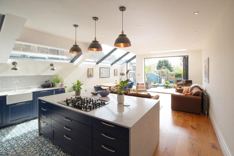 Victorian Terraced Family Home image 29