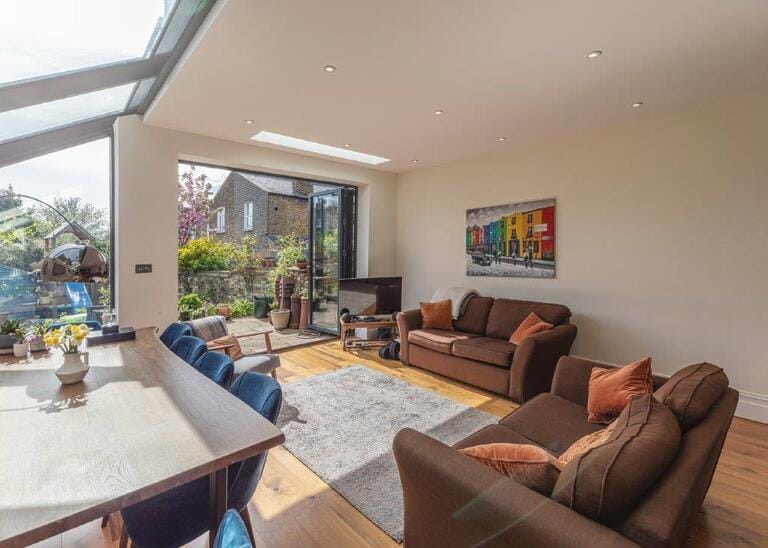 Victorian Terraced Family Home image 8