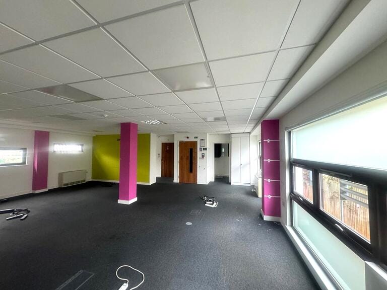 Purpose Built Office Suites in West London image 16