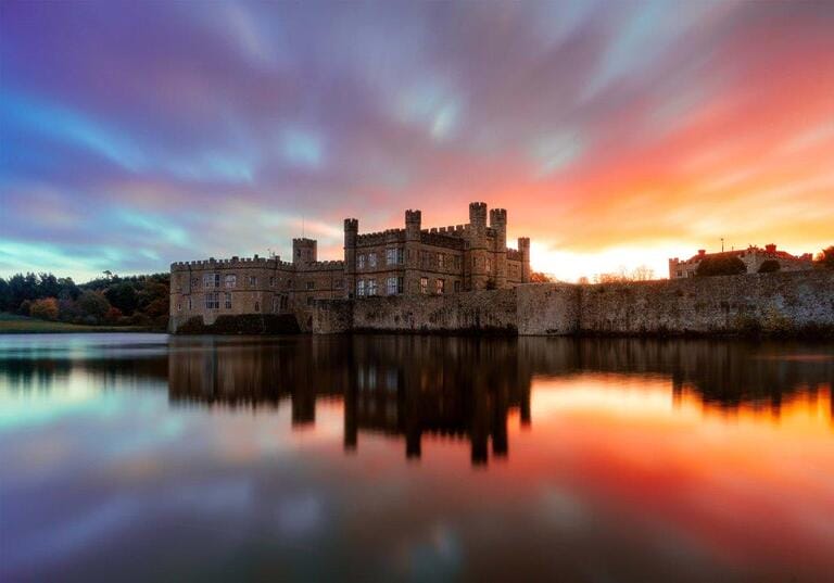 Picturesque Castle in Kent image 1