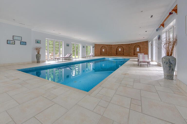 Large Detached Home in Radlett image 8