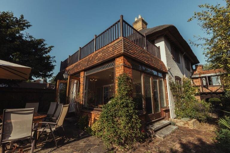 5 Bedroom House on River Thames image 83