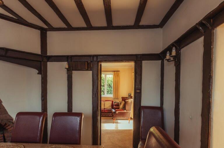 5 Bedroom House on River Thames image 30