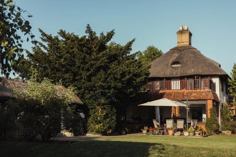 5 Bedroom House on River Thames image 87