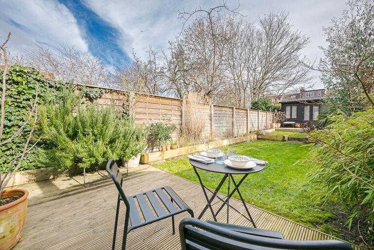 Victorian Family Home in Newham image 26