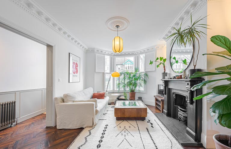 Victorian Family Home in Newham image 15