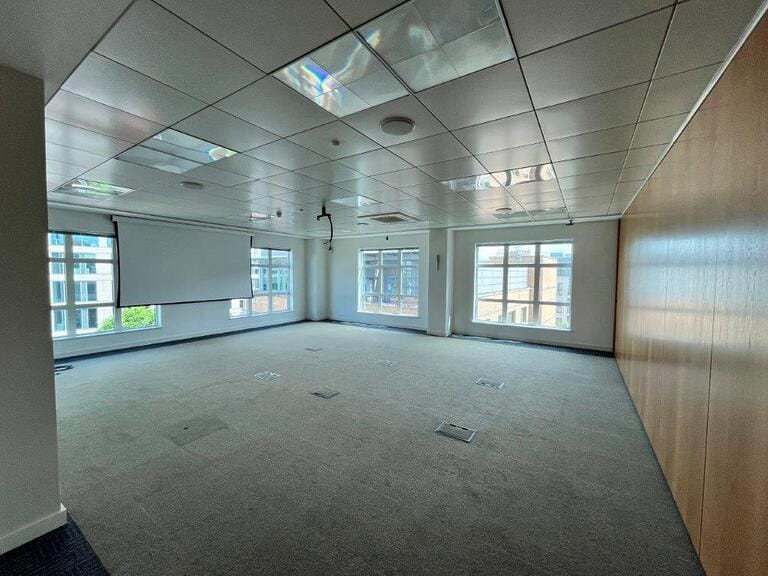2 x Uxbridge Office Floors image 38