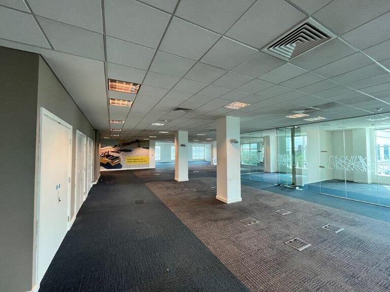 2 x Uxbridge Office Floors image 5